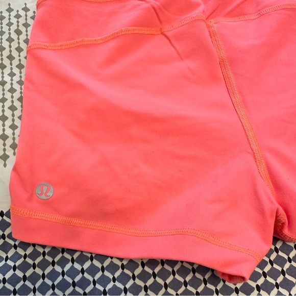 Lululemon Liberty Short - Picture 11 of 15